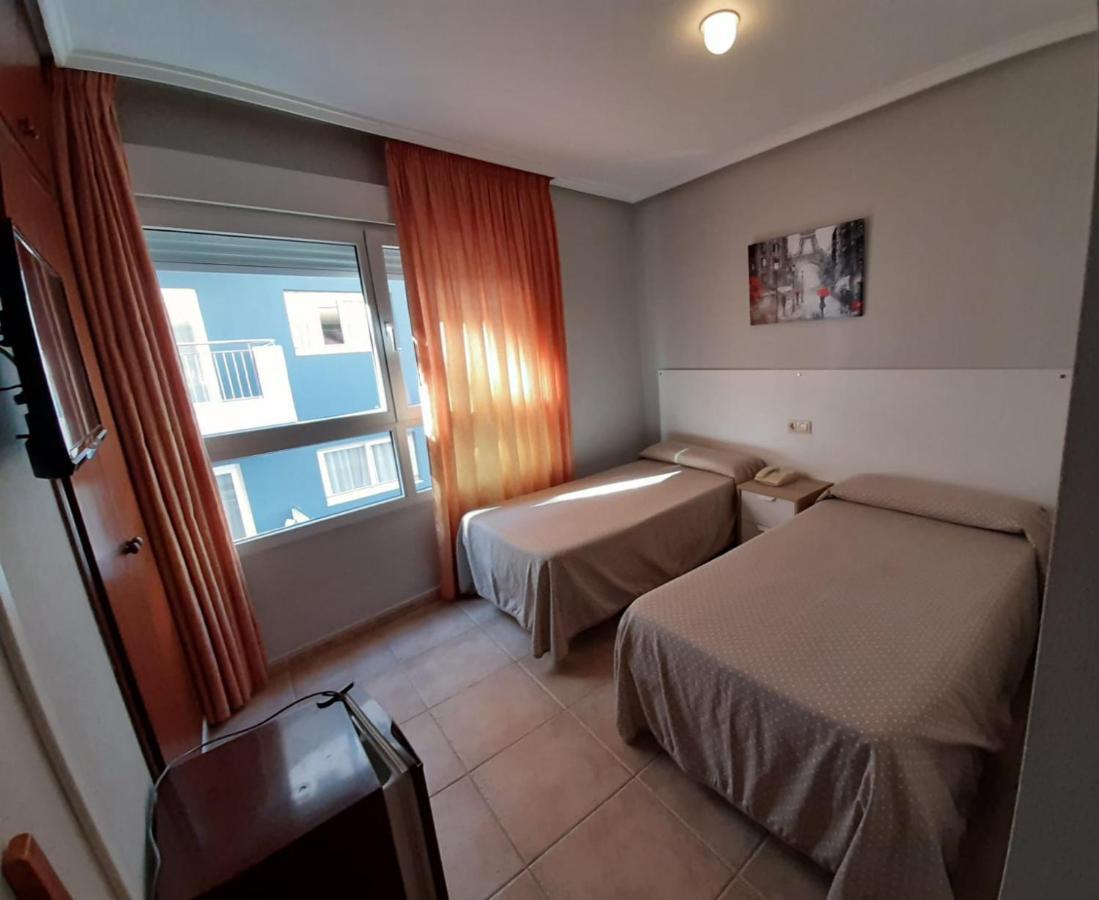 Hotel Central Τορεβιέχα Εξωτερικό φωτογραφία