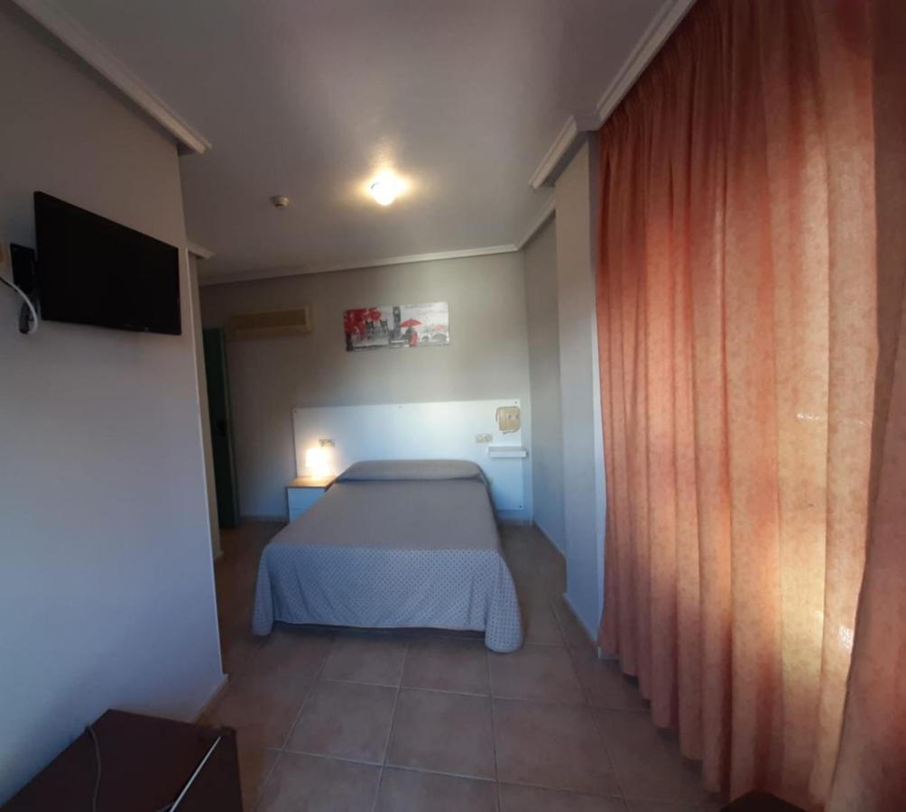 Hotel Central Τορεβιέχα Εξωτερικό φωτογραφία