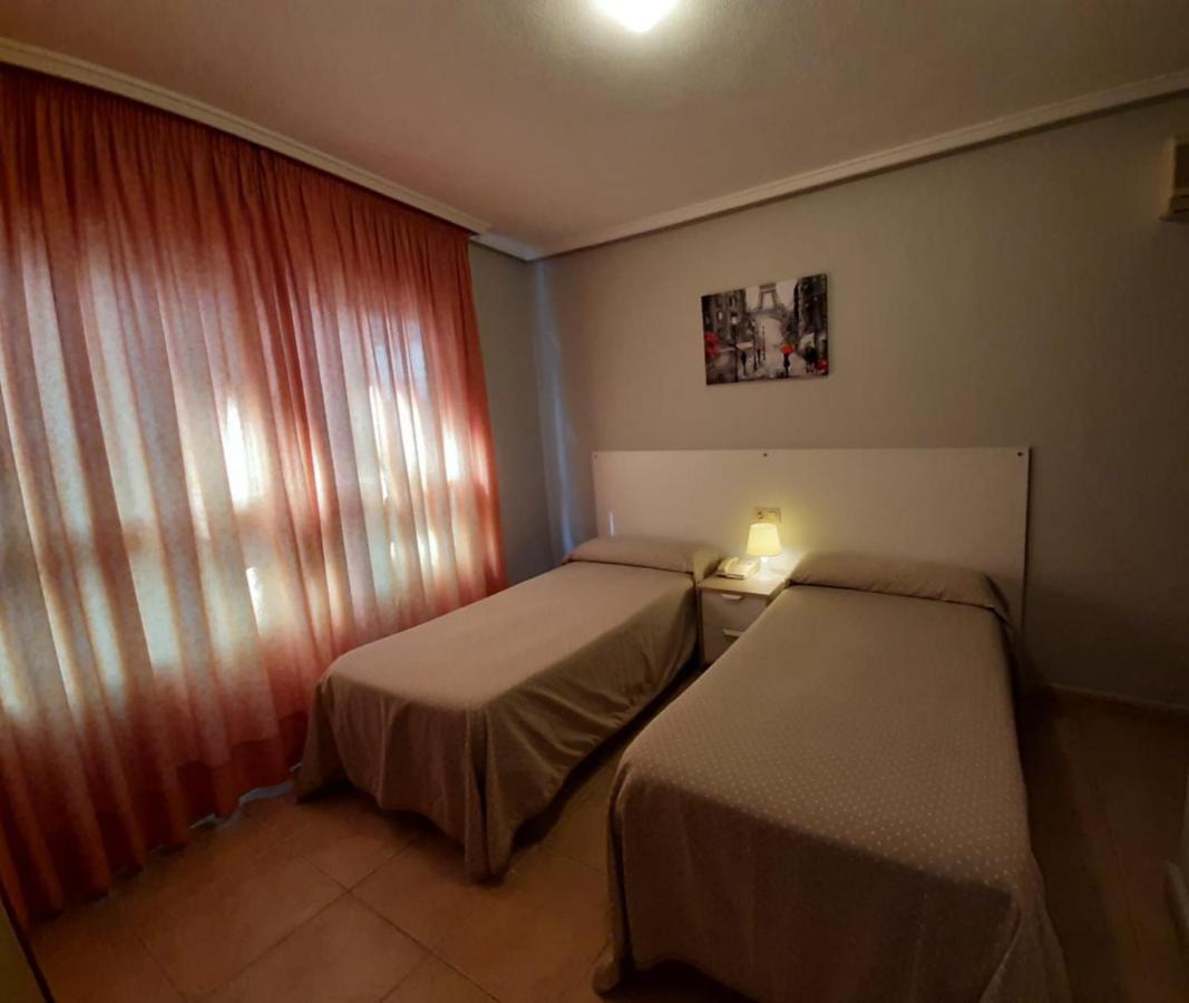 Hotel Central Τορεβιέχα Εξωτερικό φωτογραφία