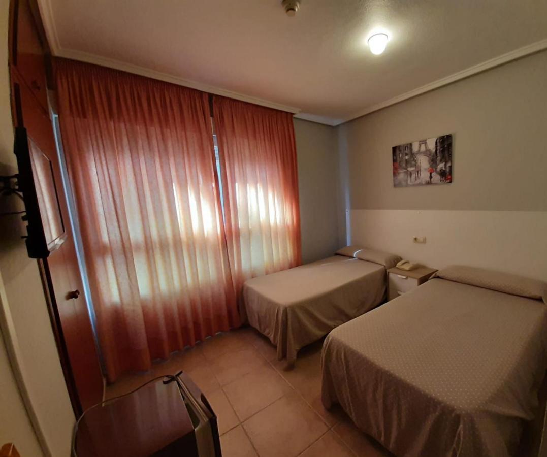 Hotel Central Τορεβιέχα Εξωτερικό φωτογραφία