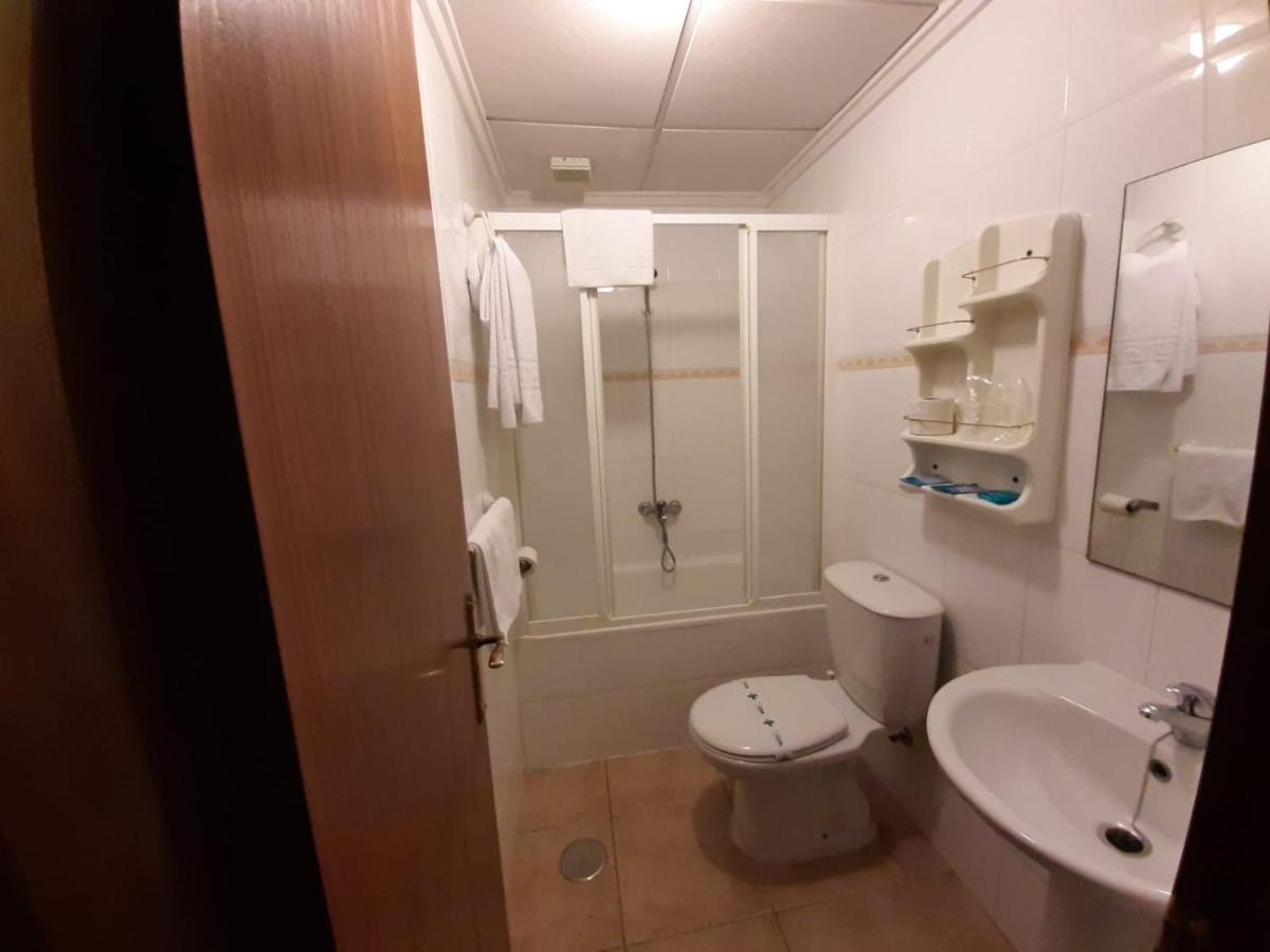 Hotel Central Τορεβιέχα Εξωτερικό φωτογραφία